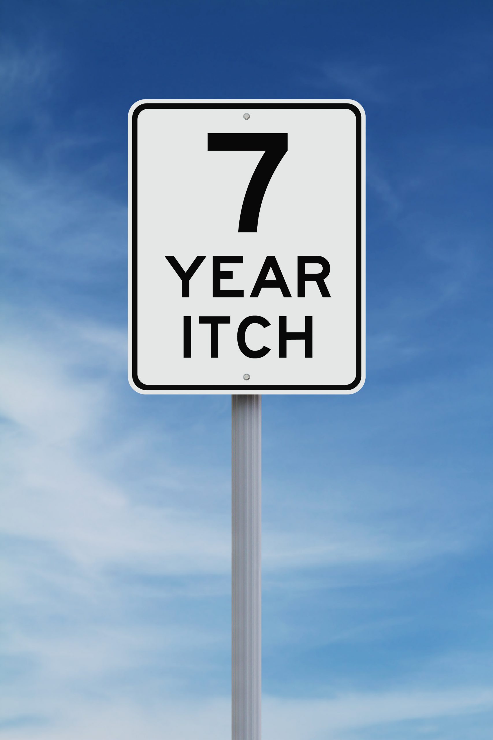street sign that says 7 year itch